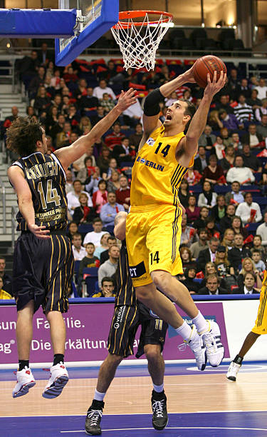 湖人需要借 湖人需要借